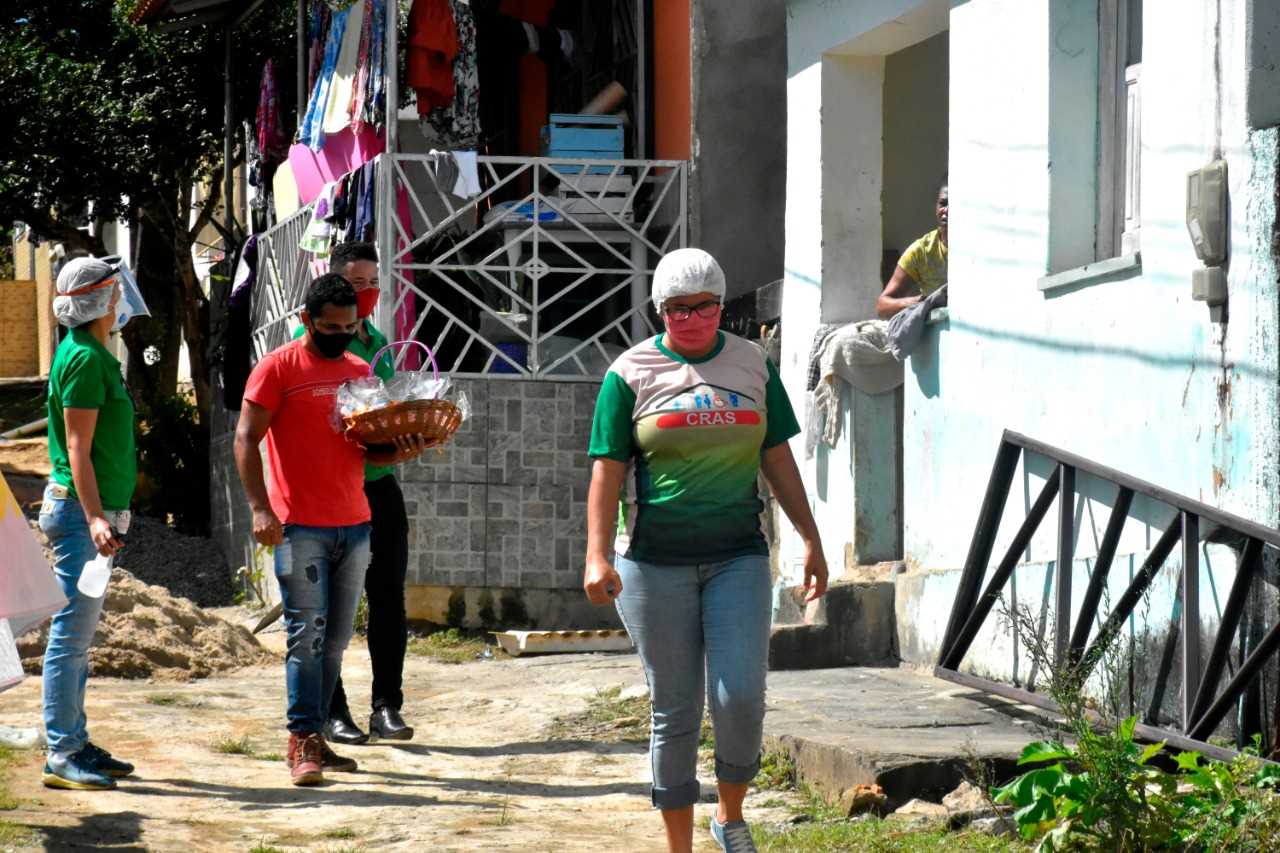 Camacã: Idosos do Clube da Melhor Idade são surpreendidos com homenagem da Secretaria de Assistência Social.